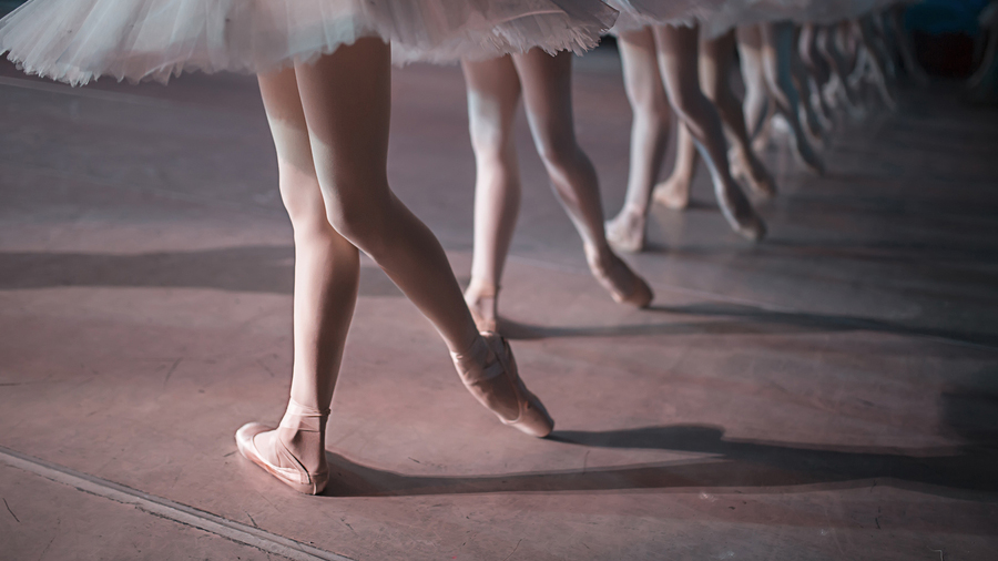 Hong Kong Ballet's Ballet101 “The Art of Pointe Shoes” Part 1: Dancin